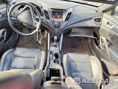 Zdjęcie 9 z 13 samochodu: 2016 HYUNDAI VELOSTER TURBO VIN:KMHTC6AE6GU273850 - miniatura