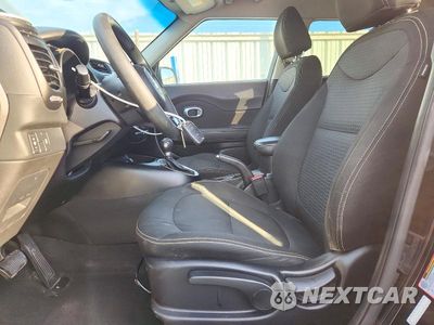 Zdjęcie 7 z 13 samochodu: 2016 KIA SOUL + VIN:KNDJP3A54G7821003 - miniatura