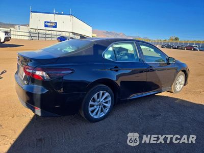 Trzecie zdjęcie samochodu z tyłu: 2024 TOYOTA CAMRY LE VIN:4T1C11BKXRU117696 - miniatura