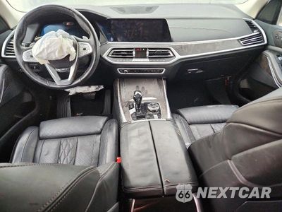 Zdjęcie 8 z 14 samochodu: 2021 BMW X7 XDRIVE40I VIN:5UXCW2C02M9H27355 - miniatura