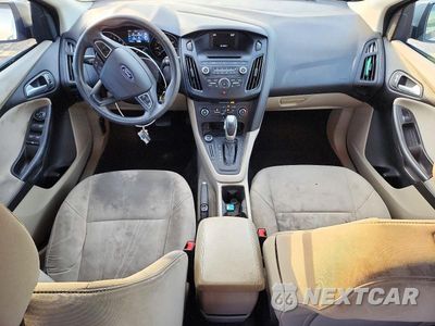 Zdjęcie 8 z 12 samochodu: 2015 FORD FOCUS SE VIN:1FADP3F24FL292076 - miniatura