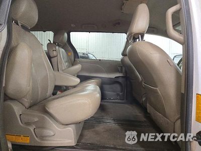 Zdjęcie 11 z 13 samochodu: 2011 TOYOTA SIENNA LE VIN:5TDKK3DC7BS134111 - miniatura