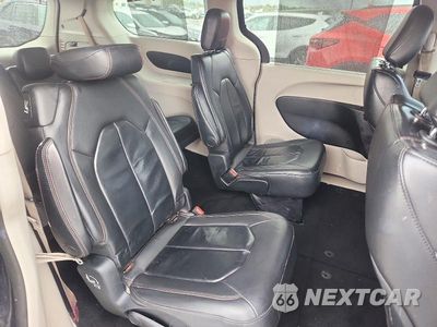 Zdjęcie 11 z 13 samochodu: 2017 CHRYSLER PACIFICA TOURING L VIN:2C4RC1BGXHR688542 - miniatura