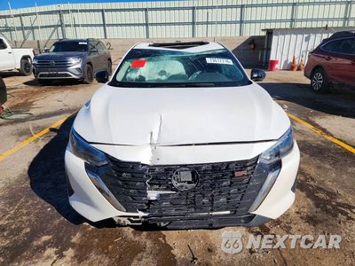 Piąte zdjęcie samochodu w środku: 2024 NISSAN SENTRA SR VIN:3N1AB8DV6RY323977 - miniatura