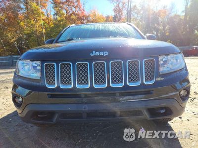Piąte zdjęcie samochodu w środku: 2016 JEEP COMPASS LATITUDE VIN:1C4NJDEB8GD542096 - miniatura