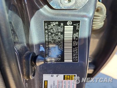 Zdjęcie 12 z 12 samochodu: 2011 TOYOTA PRIUS THREE VIN:JTDKN3DUXB1418345 - miniatura