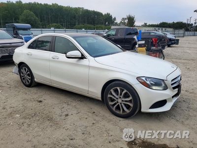 Czwarte zdjęcie samochodu z boku: 2015 MERCEDES-BENZ C 300 4MATIC VIN:55SWF4KB4FU082046 - miniatura