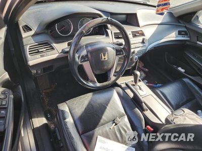 Zdjęcie 8 z 12 samochodu: 2011 HONDA ACCORD SE VIN:1HGCP2F63BA107333 - miniatura