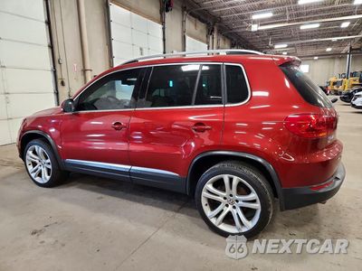 Drugie zdjęcie samochodu z przodu: 2016 VOLKSWAGEN TIGUAN S VIN:WVGAV7AX8GW056992 - miniatura