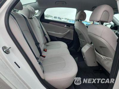 Zdjęcie 10 z 12 samochodu: 2016 HYUNDAI SONATA SE VIN:5NPE24AF8GH398419 - miniatura