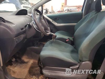 Zdjęcie 7 z 12 samochodu: 2007 TOYOTA YARIS BASE VIN:JTDJT923775052598 - miniatura