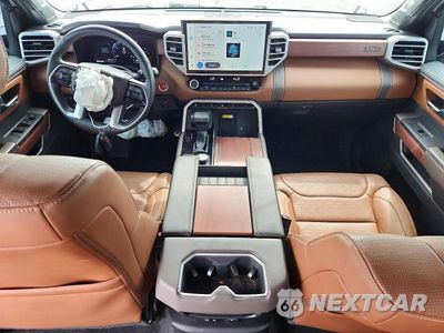 Zdjęcie 8 z 13 samochodu: 2024 TOYOTA TUNDRA 1794 EDITION VIN:5TFMA5DB0RX237048 - miniatura