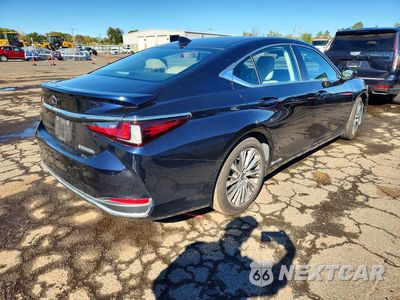 Trzecie zdjęcie samochodu z tyłu: 2019 LEXUS ES 300H VIN:58AB21B1XKU004393 - miniatura