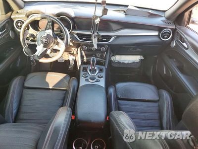 Zdjęcie 8 z 13 samochodu: 2024 ALFA ROMEO STELVIO TI VIN:ZASPAKBN8R7D75176 - miniatura