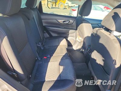 Zdjęcie 11 z 14 samochodu: 2018 NISSAN ROGUE SV VIN:KNMAT2MT8JP517793 - miniatura