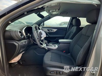 Zdjęcie 7 z 14 samochodu: 2021 CHEVROLET BLAZER 2LT VIN:3GNKBHRS9MS535632 - miniatura