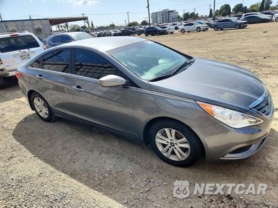 Czwarte zdjęcie samochodu z boku: 2012 HYUNDAI SONATA GLS VIN:5NPEB4AC9CH469238 - miniatura