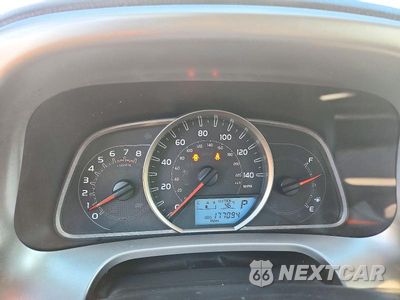 Zdjęcie 9 z 13 samochodu: 2015 TOYOTA RAV4 XLE VIN:JTMRFREV6FD117727 - miniatura