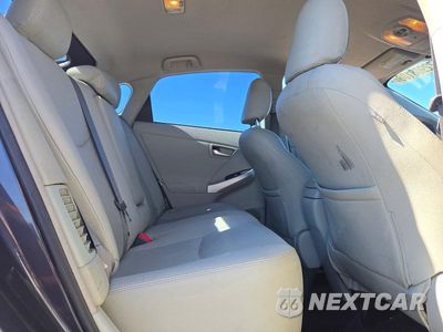 Zdjęcie 10 z 12 samochodu: 2012 TOYOTA PRIUS THREE VIN:JTDKN3DU9C5408996 - miniatura