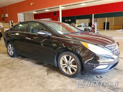 Czwarte zdjęcie samochodu z boku: 2011 HYUNDAI SONATA LIMITED VIN:5NPEC4AC4BH306671 - miniatura