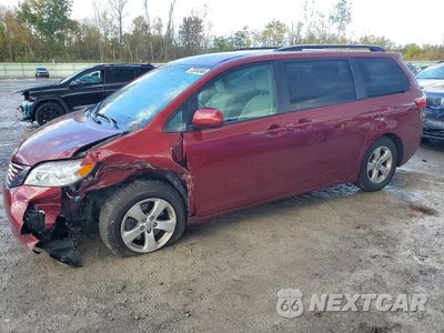 2015 TOYOTA SIENNA LE 5TDKK3DC7FS591832 - główne zdjęcie licytacji z USA - miniatura