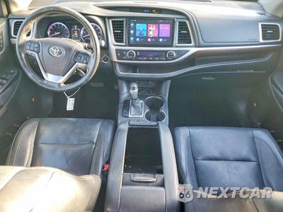 Zdjęcie 8 z 13 samochodu: 2015 TOYOTA HIGHLANDER LIMITED VIN:5TDDKRFH9FS124755 - miniatura