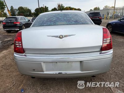 Zdjęcie 6 z 12 samochodu: 2007 CHRYSLER 300C VIN:2C3KA63H57H706045 - miniatura