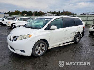 2017 TOYOTA SIENNA LE 5TDKZ3DC2HS870412 - główne zdjęcie licytacji z USA - miniatura