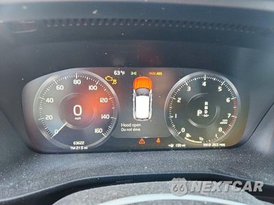 Zdjęcie 9 z 12 samochodu: 2022 VOLVO XC40 T5 MOMENTUM VIN:YV4162UK7N2715120 - miniatura