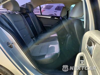 Zdjęcie 10 z 12 samochodu: 2015 VOLKSWAGEN JETTA HYBRID VIN:3VW637AJ0FM307589 - miniatura