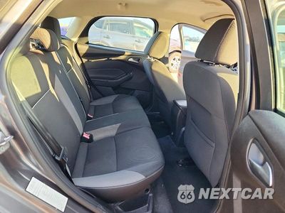 Zdjęcie 11 z 13 samochodu: 2014 FORD FOCUS SE VIN:1FADP3K25EL284105 - miniatura