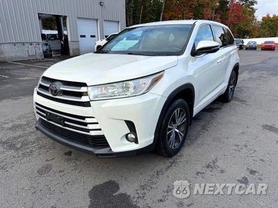 2018 TOYOTA HIGHLANDER LE PLUS 5TDBZRFH0JS817709 - główne zdjęcie licytacji z USA - miniatura
