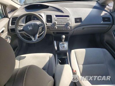 Zdjęcie 8 z 12 samochodu: 2010 HONDA CIVIC LX VIN:2HGFA1F52AH304347 - miniatura