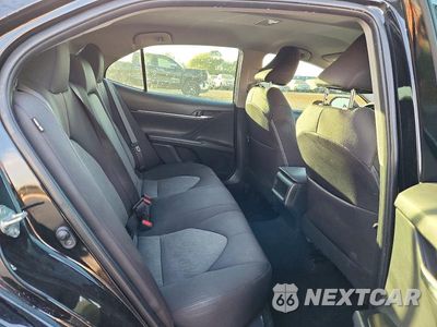 Zdjęcie 10 z 13 samochodu: 2018 TOYOTA CAMRY LE VIN:4T1B11HK7JU647230 - miniatura