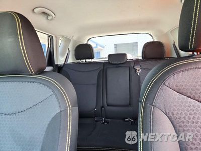 Zdjęcie 10 z 13 samochodu: 2014 KIA SOUL + VIN:KNDJP3A51E7098370 - miniatura