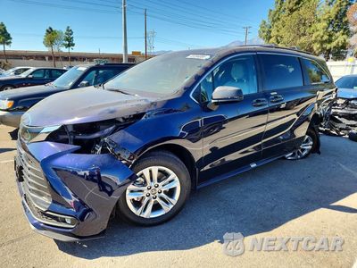 2026 TOYOTA SIENNA XLE 7-PASSENGER 5TDYRKEC6TS306919 - główne zdjęcie licytacji z USA - miniatura