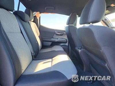 Zdjęcie 10 z 13 samochodu: 2023 TOYOTA TACOMA TRD SPORT VIN:3TMCZ5AN1PM603086 - miniatura