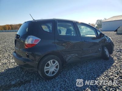 Trzecie zdjęcie samochodu z tyłu: 2010 HONDA FIT VIN:JHMGE8H22AS023871 - miniatura