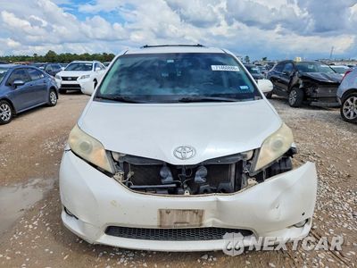 Piąte zdjęcie samochodu w środku: 2014 TOYOTA SIENNA LIMITED 7-PASSENGER VIN:5TDYK3DC3ES469509 - miniatura