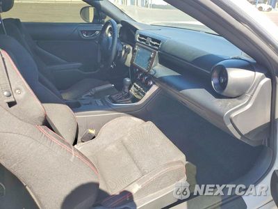 Piąte zdjęcie samochodu w środku: 2023 SUBARU BRZ PREMIUM VIN:JF1ZDBC1XP8707507 - miniatura