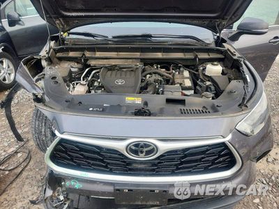 Zdjęcie 11 z 12 samochodu: 2024 TOYOTA HIGHLANDER XLE VIN:5TDKDRBH8RS555678 - miniatura