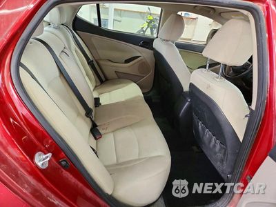 Zdjęcie 10 z 12 samochodu: 2014 KIA OPTIMA LX VIN:5XXGM4A73EG337421 - miniatura