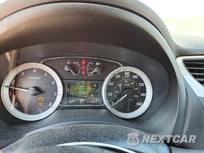 Zdjęcie 9 z 12 samochodu: 2015 NISSAN SENTRA SR VIN:3N1AB7APXFY225935 - miniatura