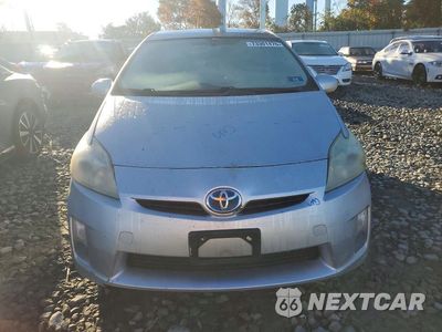 Piąte zdjęcie samochodu w środku: 2011 TOYOTA PRIUS FOUR VIN:JTDKN3DU0B1431640 - miniatura