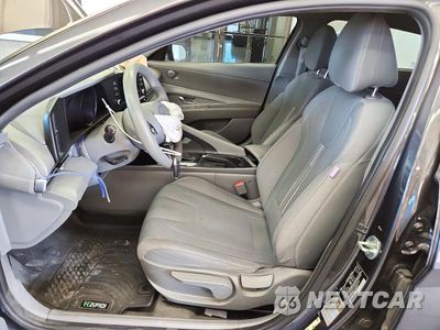 Zdjęcie 7 z 12 samochodu: 2021 HYUNDAI ELANTRA SEL VIN:5NPLM4AG0MH044013 - miniatura