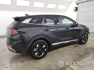 Trzecie zdjęcie samochodu z tyłu: 2026 KIA SPORTAGE LX VIN:5XYK23DFXTG430376 - miniatura