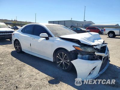 Czwarte zdjęcie samochodu z boku: 2018 TOYOTA CAMRY SE VIN:4T1B11HK3JU636208 - miniatura