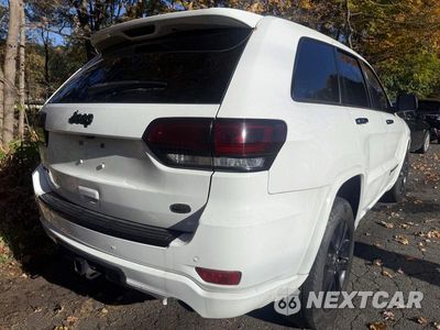Czwarte zdjęcie samochodu z boku: 2017 JEEP GRAND CHEROKEE OVERLAND VIN:1C4RJFCG4HC751113 - miniatura