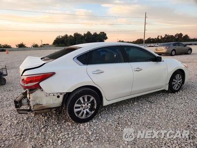 Trzecie zdjęcie samochodu z tyłu: 2013 NISSAN ALTIMA 2.5 VIN:1N4AL3AP8DN563417 - miniatura