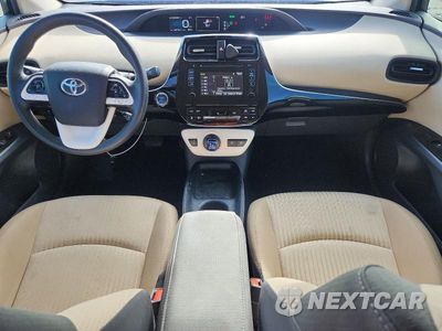 Zdjęcie 8 z 12 samochodu: 2018 TOYOTA PRIUS TWO VIN:JTDKBRFU2J3071931 - miniatura